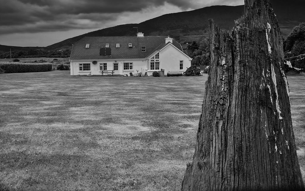 Strand'S End House Rooms Only, No Breakfast Served Cahersiveen Eksteriør billede