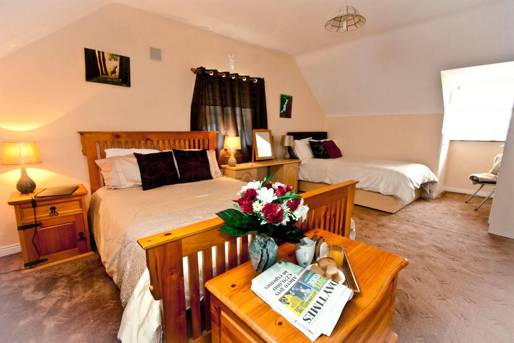 Strand'S End House Rooms Only, No Breakfast Served Cahersiveen Eksteriør billede